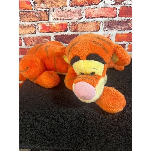 Vintage Tigger Plush Toy Stuffed Animal 18" Disney Winnie The Pooh Orange & Yell - Picture 2 of 4